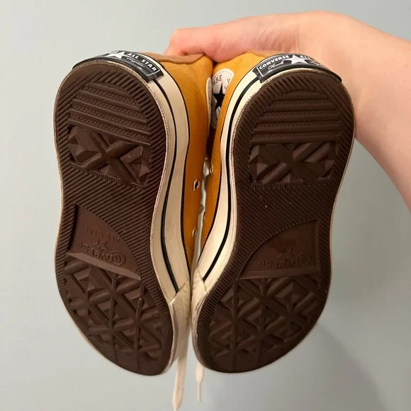 Converse Chuck 70 High Tops in Sunflower size 5 - Picture 4 of 5